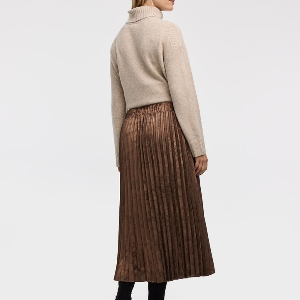 M🏵️Reitmans Chocolate Brown Pleated Midi Skirt - Picture 8 of 9